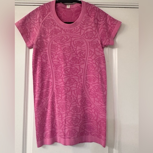 Lululemon Swiftly Tech Short Sleeve - Picture 1 of 5